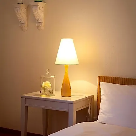 Blume & Restaurant Guest house 3*