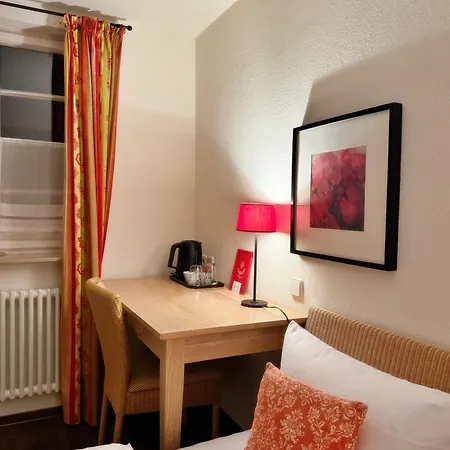 Blume & Restaurant Guest house